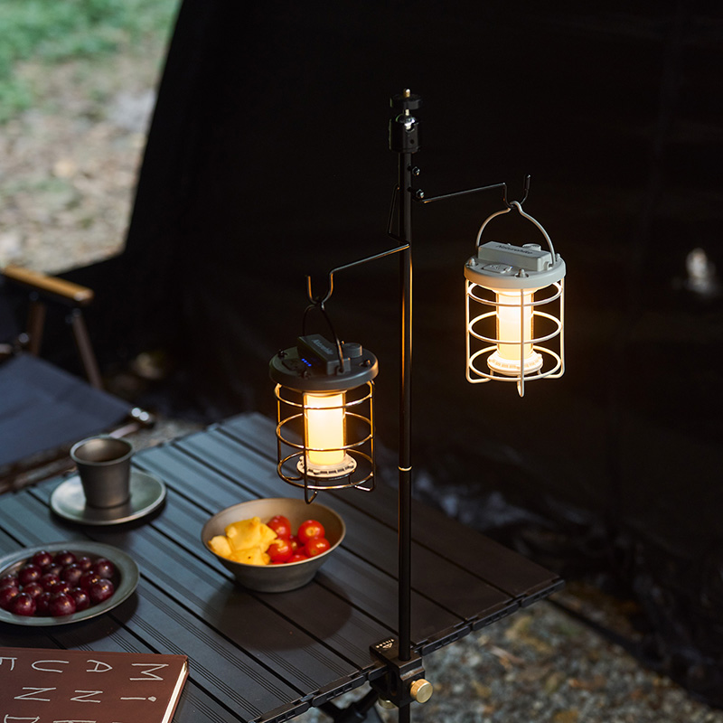 Naturehike kempingové LED svetlo s funkciou power banky 276g - čierna
